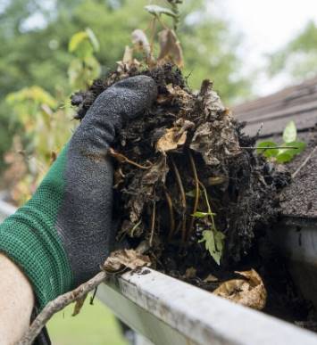 Gutter Cleaning
 In The Greater Toronto Area | Horizon Property Care